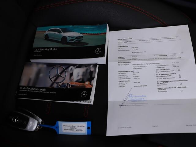 Mercedes-Benz CLA-KLASSE Shooting Brake 250 e Business Solution AMG Limited Edition NW Model AMG Line Plus Pano LED Camera Sfeer LM