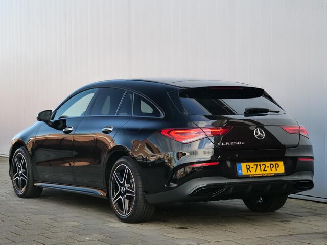 Mercedes-Benz CLA-KLASSE Shooting Brake 250 e AMG Line Automaat Panoramadak / Sfeerverlichting / Trekhaak
