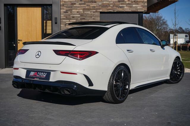 Mercedes-Benz CLA-KLASSE AMG CLA 35 4Matic 306PK Pano/Aero/Night/Sfeer