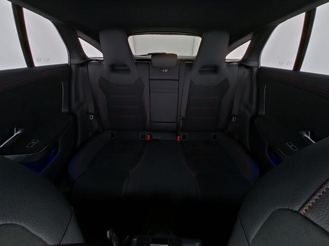 Mercedes-Benz CLA-KLASSE Shooting Brake 250 e AMG Plug-In Hybride | AMG Line Advanced Plus | Night Pakket | Dodehoek Assist | Stuur en Stoelverwarming | Inclusief 24 maanden MB Certified garantie voor Europa.