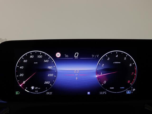 Mercedes-Benz CLA-KLASSE Shooting Brake 180 Star Edition AMG Line | Trekhaak | Nightpakket | USB pakket plus | Sfeerverlichting | Verwarmde stoelen vooraan | Parkeerpakket met 360°-camera | Draadloos oplaadsysteem voor smartphone |