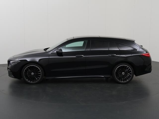 Mercedes-Benz CLA-KLASSE Shooting Brake 180 Business Solution AMG | Night Pakket | Panoramadak | 19" multispaaks velgen | 360 graden camera | Trekhaak |