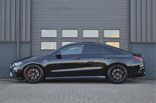 Mercedes-Benz CLA-KLASSE AMG 35 4MATIC | PANO | ACC | CAM | SFEERVERLICHTING |