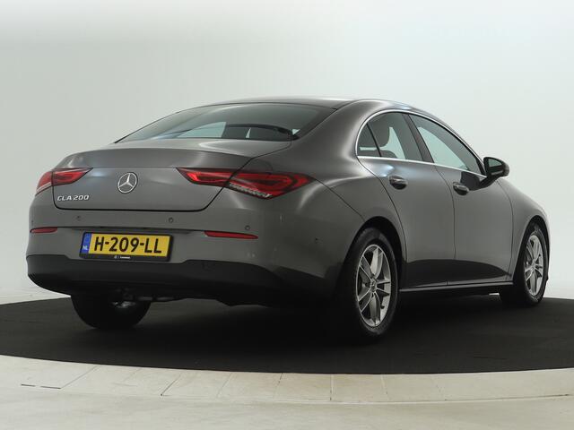 Mercedes-Benz CLA-KLASSE 200 Business Solution | Led Koplampen | Spiegelpakket | Achteruitrijcamera | Stoelverwarming voor | Inclusief 24 maanden Mercedes-Benz Certified garantie voor Europa.