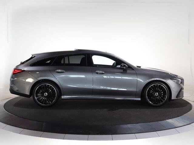 Mercedes-Benz CLA-KLASSE 180 Shooting Brake Business Solution AMG | Panorama-schuifdak | Trekhaak | Dode hoek | Achteruitrijcamera | Stoelverwarming