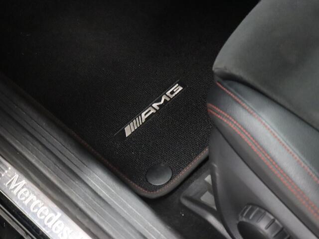 Mercedes-Benz CLA-KLASSE Shooting Brake 180 AMG Sport [NAVIGATIE, ALCANTARA, NIGHT PAKKET, PDC V+A, BLUETOOTH, AIRCO, CRUISE CONTROL, NIEUWSTAAT]