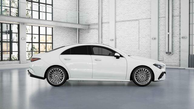 Mercedes-Benz CLA-KLASSE 180 Coupé Business Solution AMG | Panoramaschuifdak | 360° camera | Winter pakket | Techniekpakket
