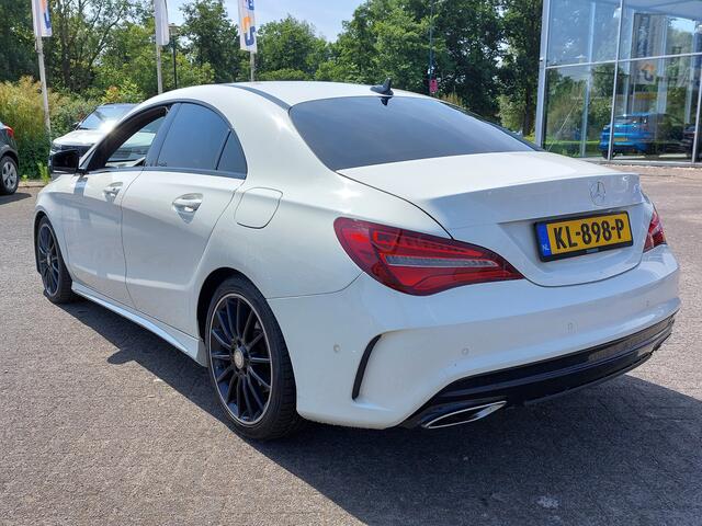 Mercedes-Benz CLA-KLASSE 180 122pk Automaat AMG Night Edition Plus | Origineel NL | Navi | Airco | Cruise | Led Koplampen | Pdc V+A+Assist | Licht+Regensensor | Privacy Glass | 18''lm