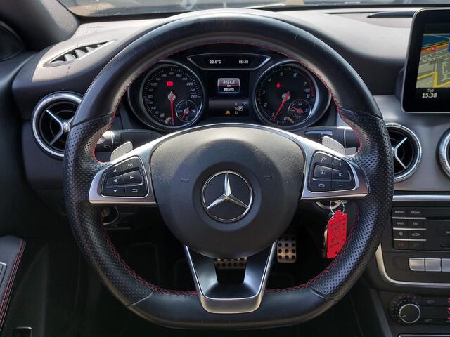 Mercedes-Benz CLA-KLASSE 180 122pk Automaat AMG Night Edition Plus | Origineel NL | Navi | Airco | Cruise | Led Koplampen | Pdc V+A+Assist | Licht+Regensensor | Privacy Glass | 18''lm