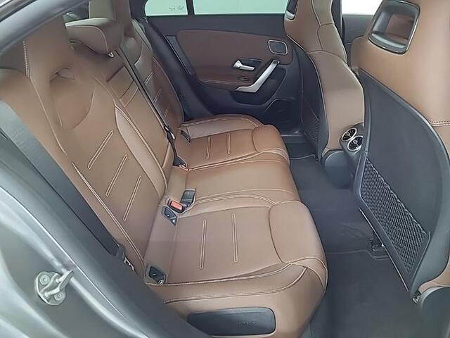 Mercedes-Benz CLA-KLASSE 250 e Premium Plus | Panoramadak | Lederen Bekleding | Burmester | 360°-camera | NL-Auto |