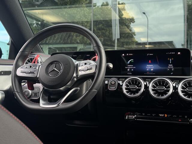 Mercedes-Benz CLA-KLASSE 250 e AMG Line Night Pakket l Standkachel | Sfeerverlichting | Dealer Onderhouden