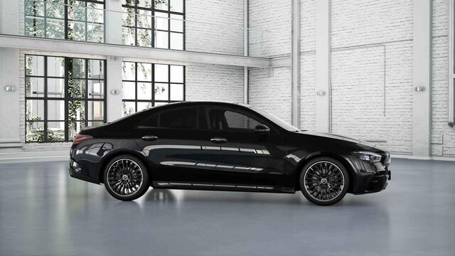 Mercedes-Benz CLA-KLASSE 180 Business Solution AMG | Panoramaschuifdak | AMG Line Plus | Head-up display | Nightpakket | 360° camera | Dodehoekassistent |
