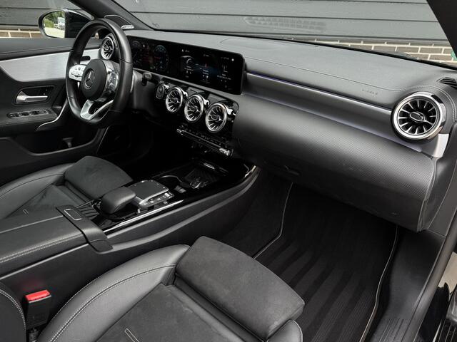 Mercedes-Benz CLA-KLASSE 250e AMG Line / 45S AMG Pack, Panoramadak