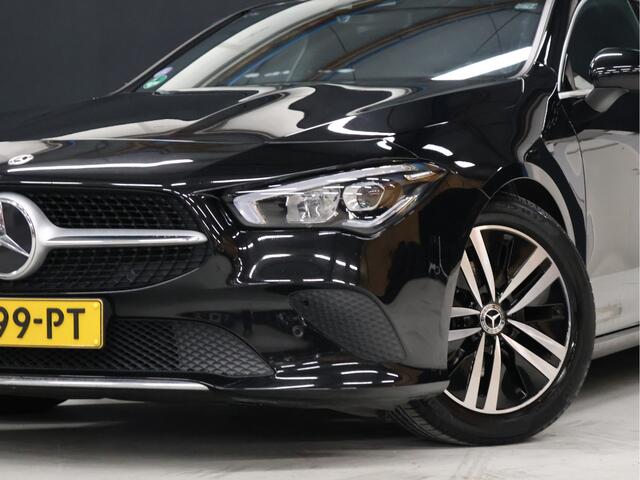 Mercedes-Benz CLA-KLASSE Shooting Brake 180 Business Solution Luxury [CAMERA, SFEERVERLICHTING, LEDER, STOELVERWARMING, ELEKTRISCHE ACHTERKLEP, NIEUWSTAAT]