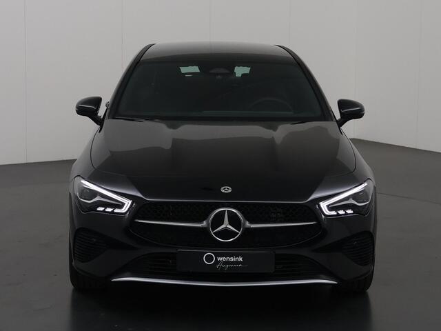 Mercedes-Benz CLA-KLASSE Shooting Brake 250e Star Edition Mercedes-Benz CLA Shooting Brake 250 e Star Edition | Navigatie | Parkeerassistent PARKTRONIC | EASY PACK achterklep | USB pakket plus | Stoelverwarming