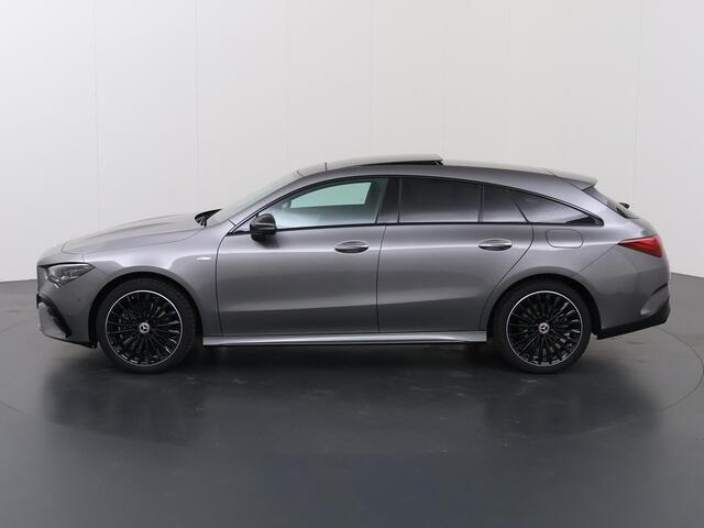 Mercedes-Benz CLA-KLASSE 250e Shooting Brake Business Solution AMG | Panoramaschuifdak | Premium Plus | Trekhaak | Head-up display |
