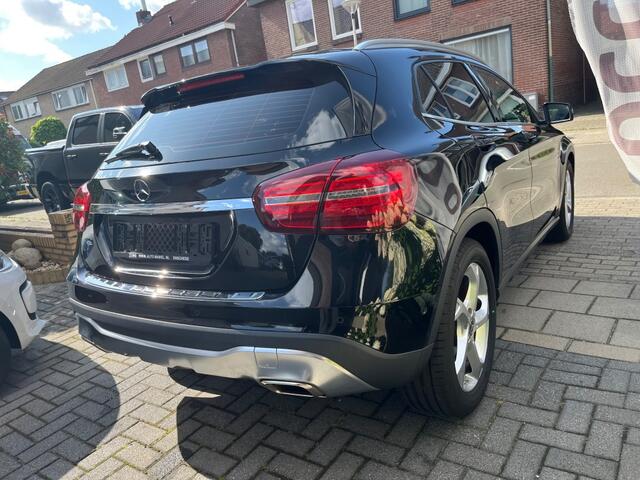 Mercedes-Benz CLA-KLASSE 200 PRESTIGE