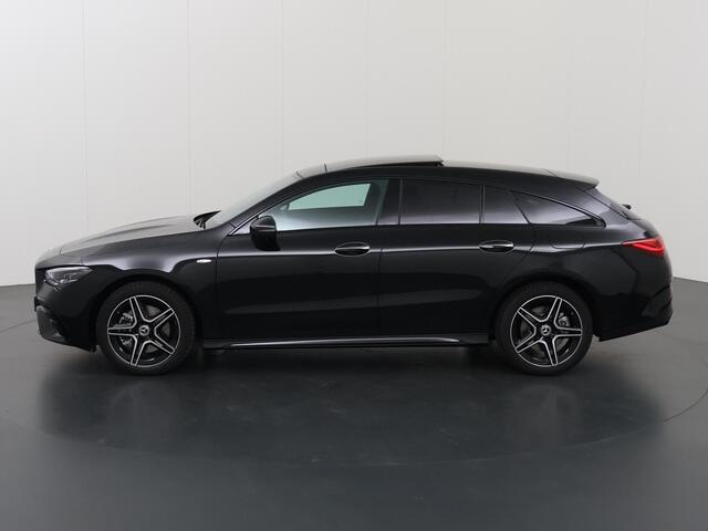 Mercedes-Benz CLA-KLASSE Shooting Brake 250e Business Solution AMG | Panoramaschuifdak | Night | Achteruitrijcamera
