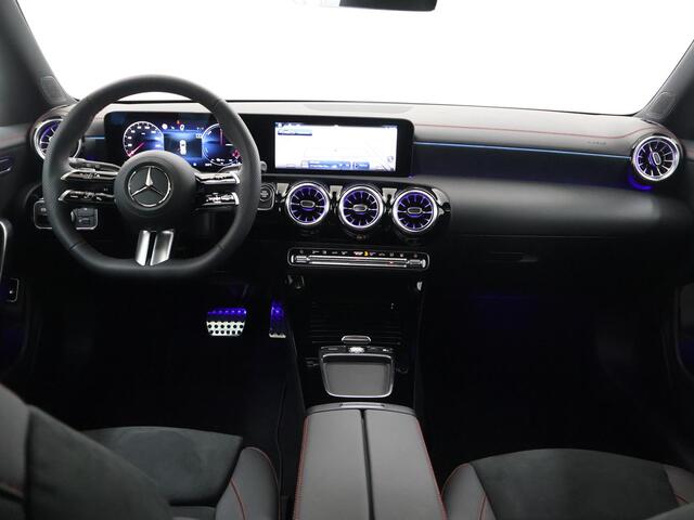 Mercedes-Benz CLA-KLASSE Shooting Brake 250e Business Solution AMG | Panoramaschuifdak | Night | Achteruitrijcamera