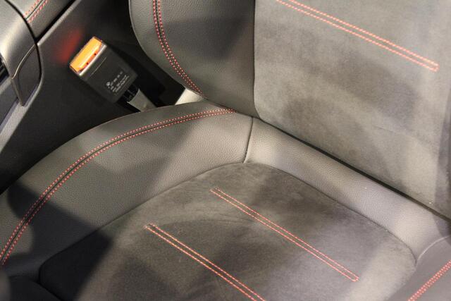 Mercedes-Benz CLA-KLASSE Shooting Brake 200 AMG Line Panorama dak | Trekhaak