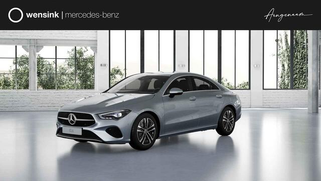 Mercedes-Benz CLA-KLASSE 180 Star Edition LIMITED | Stoelverwarming | Achteruitrijcamera | LED koplampen | MBUX |