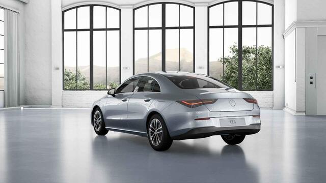 Mercedes-Benz CLA-KLASSE 180 Star Edition LIMITED | Stoelverwarming | Achteruitrijcamera | LED koplampen | MBUX |