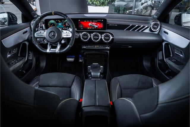 Mercedes-Benz CLA-KLASSE AMG CLA45 S 4MATIC+ Performance - Panorama | Burmester | ACC | Stoelverwarming