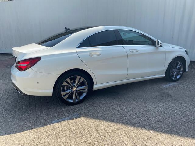 Mercedes-Benz CLA-KLASSE 180 AMG Night Edition Plus