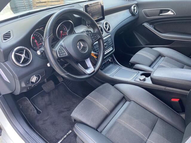 Mercedes-Benz CLA-KLASSE 180 AMG Night Edition Plus