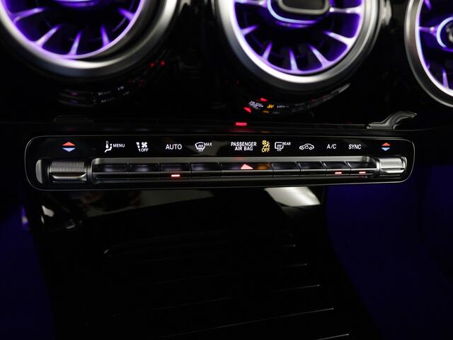 Mercedes-Benz CLA-KLASSE 180 AMG Line Plus LIMITED Edition | Nightpakket | Dodehoekassistent | Head-up display | KEYLESS GO-comfortpakket | USB pakket plus | Parkeerpakket met 360°-camera | Sfeerverlichting | Draadloos oplaadsysteem voor Smartphone |