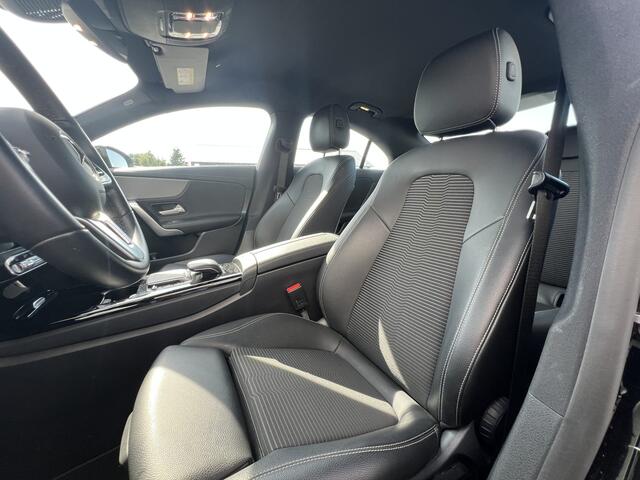 Mercedes-Benz CLA-KLASSE 200 Business Solution Luxury