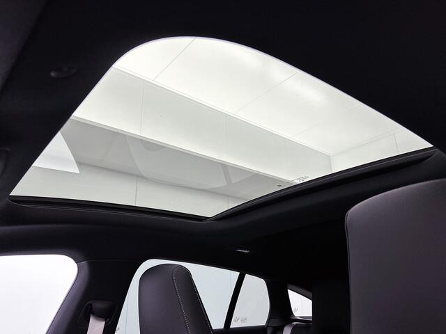 Mercedes-Benz CLA-KLASSE Shooting Brake 180 Business Solution AMG | Trekhaak | Parkeerpakket met 360°-camera | Nightpakket | Premium Plus pakket | Antidiefstalpakket GUARD 360° Plus | EASY PACK achterklep | Dodehoekassistent |