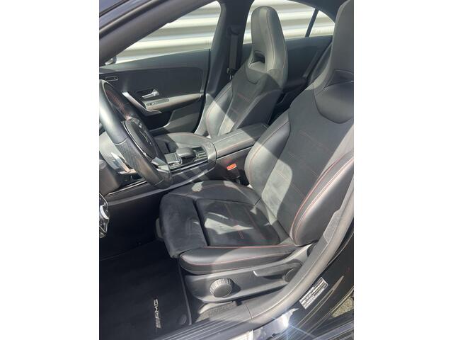 Mercedes-Benz CLA-KLASSE 180 AMG Panorama Multibeam Matrix 19 Inch