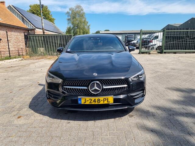 Mercedes-Benz CLA-KLASSE CLA 200 DCT AMG Line Led Stoelver Navi ( MOTORSCHADE )