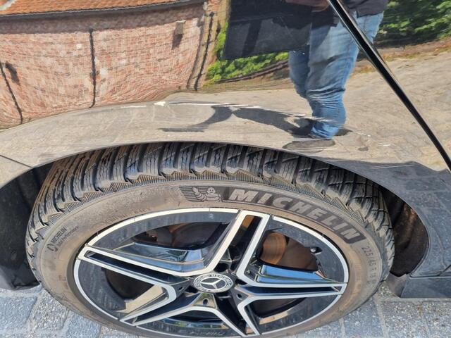 Mercedes-Benz CLA-KLASSE CLA 200 DCT AMG Line Led Stoelver Navi ( MOTORSCHADE )