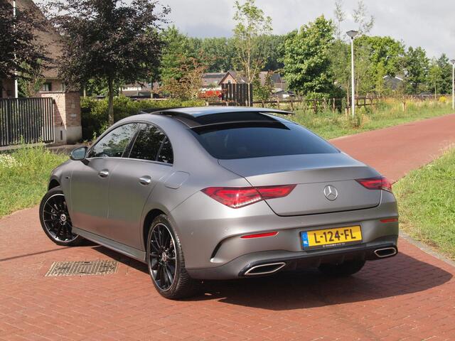 Mercedes-Benz CLA-KLASSE 250 e Premium Plus | Panoramadak | Lederen Bekleding | Burmester | 360°-camera | NL-Auto |