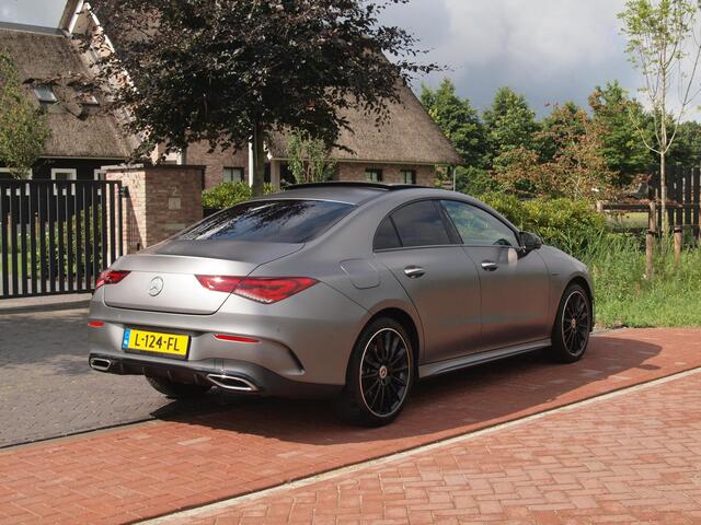 Mercedes-Benz CLA-KLASSE 250 e Premium Plus | Panoramadak | Lederen Bekleding | Burmester | 360°-camera | NL-Auto |