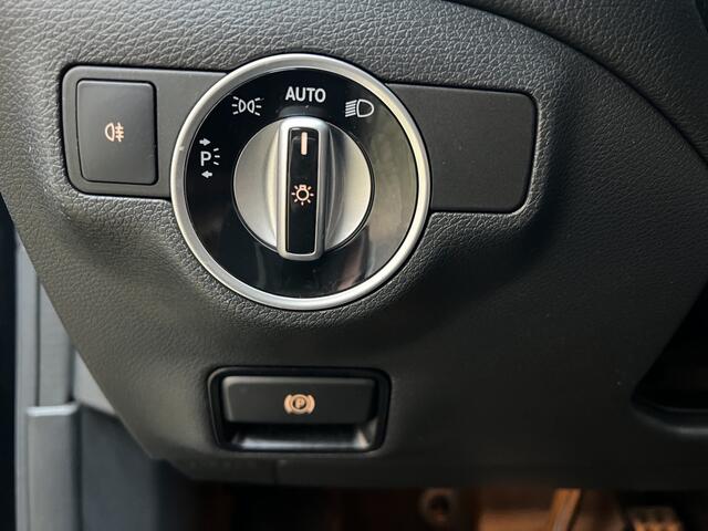 Mercedes-Benz CLA-KLASSE Shooting Brake 180 AMG Night Pack | NL AUTO | Pano | Stoelverw. | Half Leder