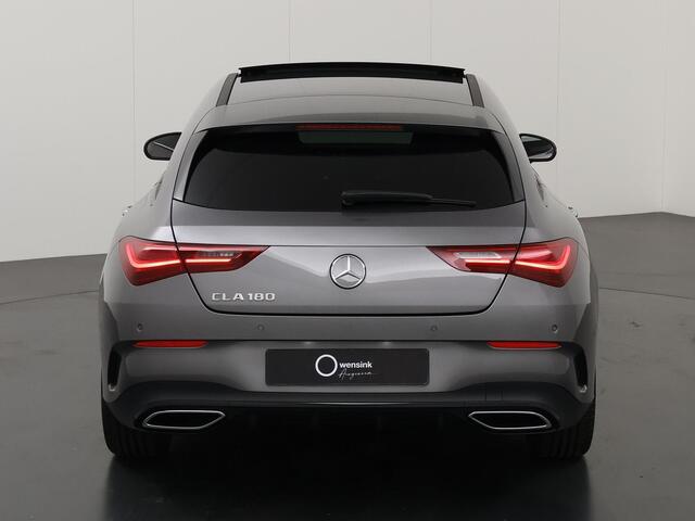 Mercedes-Benz CLA-KLASSE Shooting Brake 180 Star Edition AMG | Panoramdak | Night | 19" lichtmetalen velgen | Sfeerverlichting | Camera | Stoelverwarming |