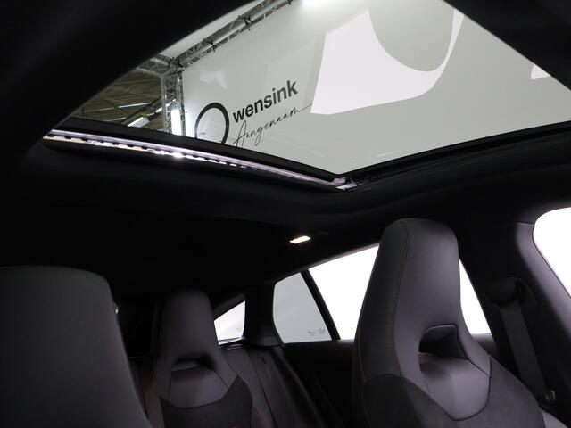 Mercedes-Benz CLA-KLASSE Shooting Brake 180 Star Edition AMG | Panoramdak | Night | 19" lichtmetalen velgen | Sfeerverlichting | Camera | Stoelverwarming |