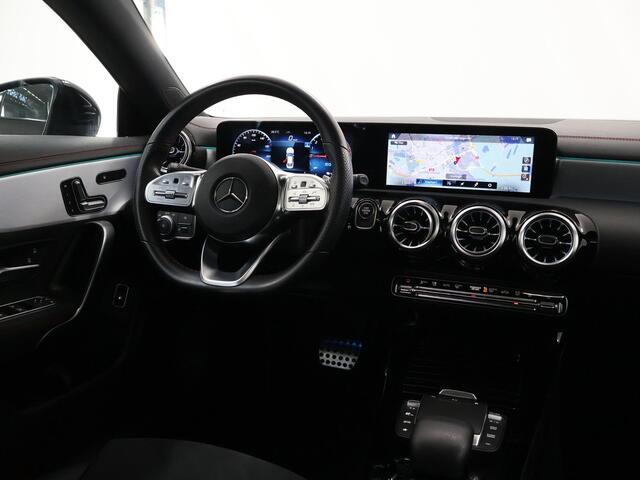 Mercedes-Benz CLA-KLASSE 250 e Business Solution AMG Limited | Night | Panoramadak | Keyless | Stoelverwarming | Memory | Sfeerverlichting |