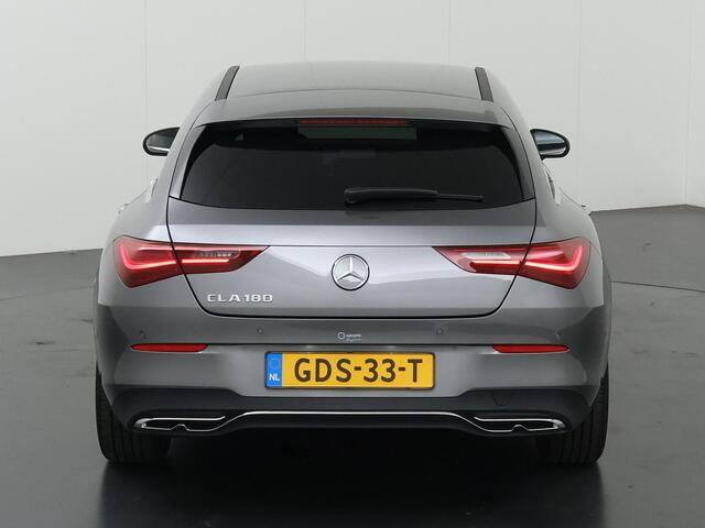 Mercedes-Benz CLA-KLASSE Shooting Brake 180 Star Edition Luxury Line | Stoelverwarming | Getint glas | Achteruitrijcamera | Sfeerverlichting