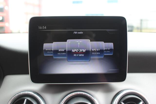 Mercedes-Benz CLA-KLASSE Shooting Brake 200 d Business Solution NL Auto!!