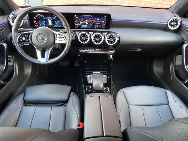 Mercedes-Benz CLA-KLASSE 180 LUXURY LINE LEDER NAV CRUISE CAMERA PDC ECC LMV STOELVW