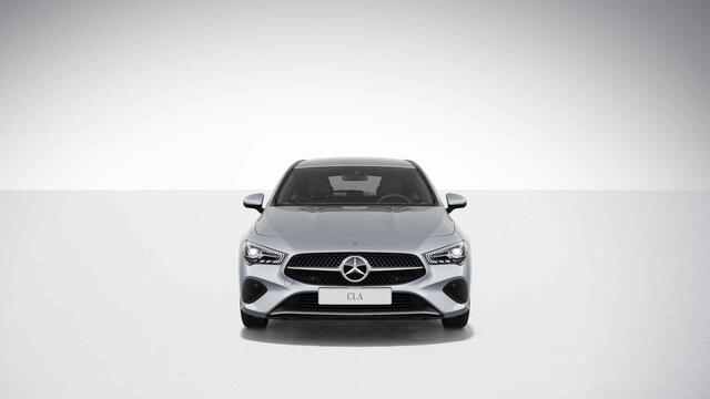 Mercedes-Benz CLA-KLASSE Shooting Brake 180 Star Edition LIMITED | Voorstoelen verwarmd | Achteruitrijcamera | LED koplampen |