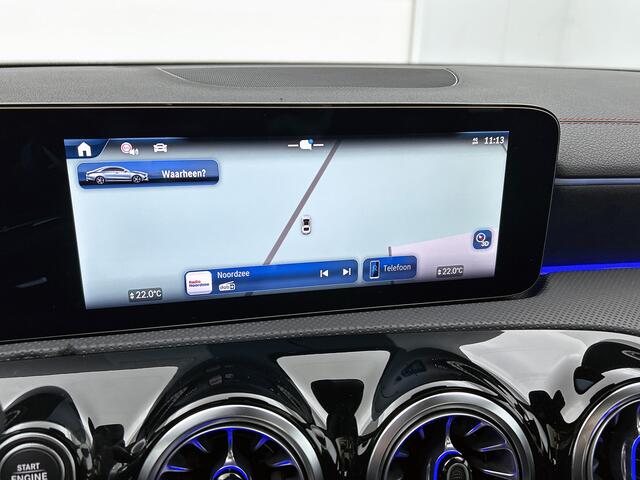 Mercedes-Benz CLA-KLASSE 250 e Business Solution AMG | Smartphone integratie | Panoramaschuifdak | Stoelverwarming voor | Multibeam LED | KEYLESS GO | Draadloos oplaadsysteem voor smartphone |