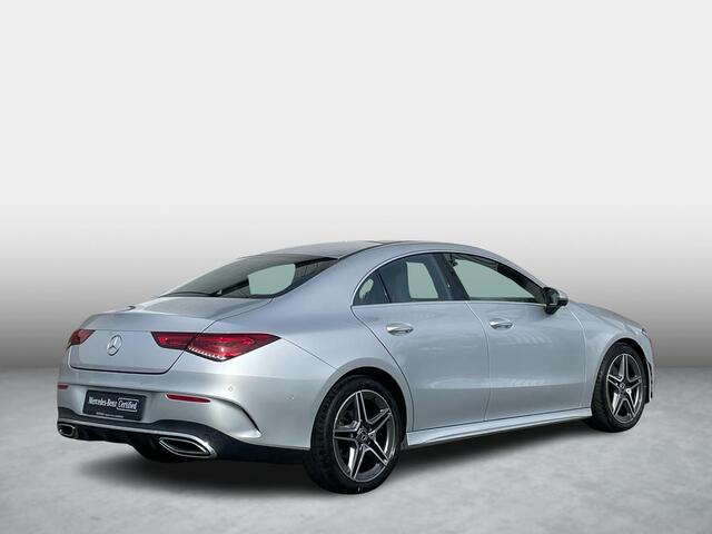 Mercedes-Benz CLA-KLASSE 180 | Panoramadak | AMG