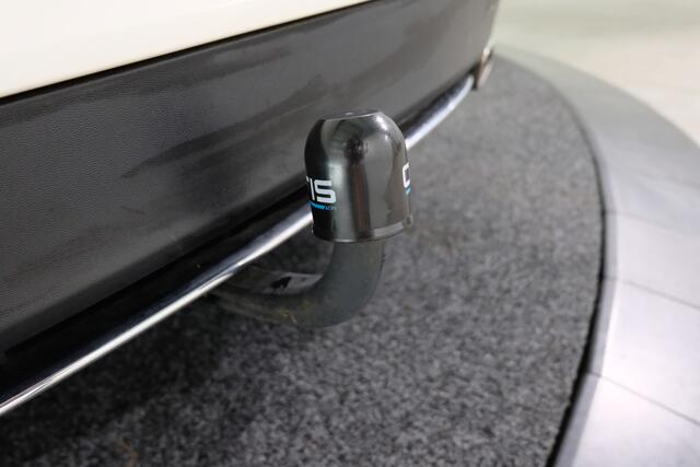 Mercedes-Benz CLA-KLASSE Shooting Brake 200 Ambition | TREKHAAK | STOELVERW. |