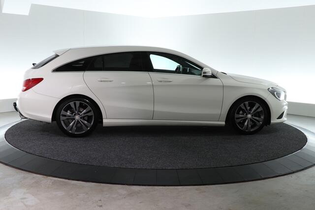 Mercedes-Benz CLA-KLASSE Shooting Brake 200 Ambition | TREKHAAK | STOELVERW. |