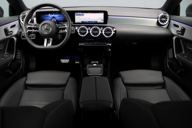 Mercedes-Benz CLA-KLASSE Shooting Brake 250 e Star Edition AMG Line | Facelift | Memory | Camera | Verwarmd Stuurwiel | Trekhaak | Keyless Go | Sfeerverlichting |